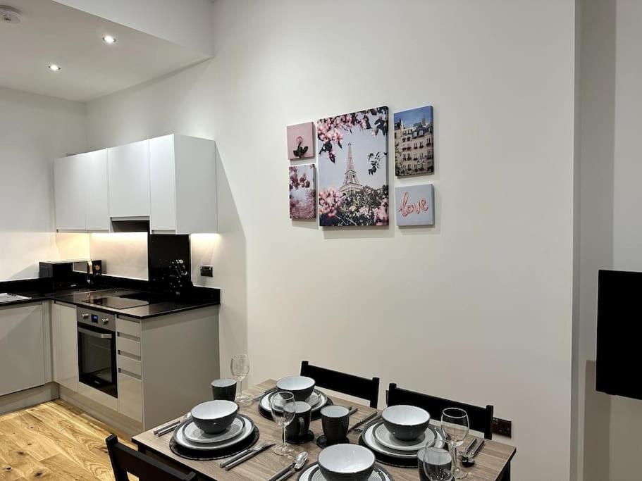ברמינגהאם Spacious And Elegant Apartment מראה חיצוני תמונה